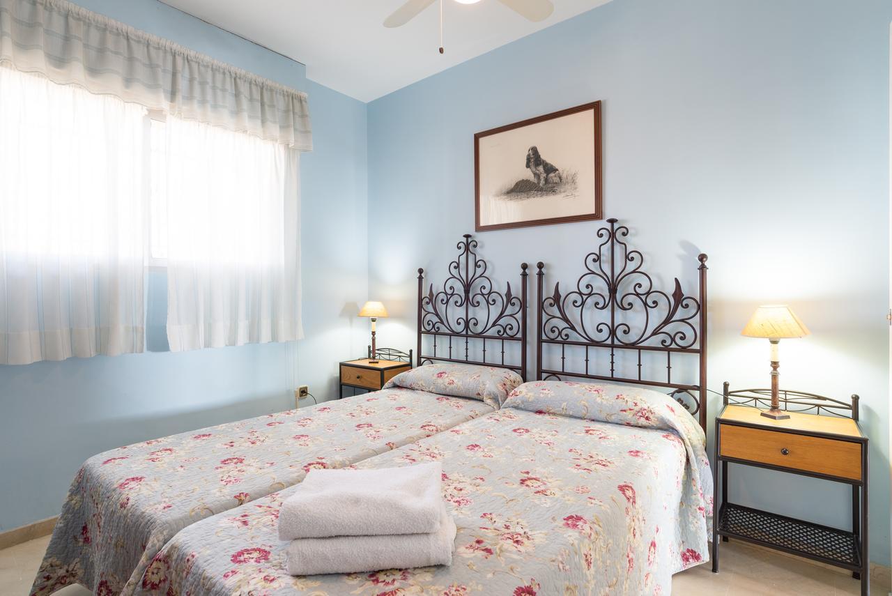 Malagasuite Palm Beach ฟูเอนฮิโรลา ภายนอก รูปภาพ