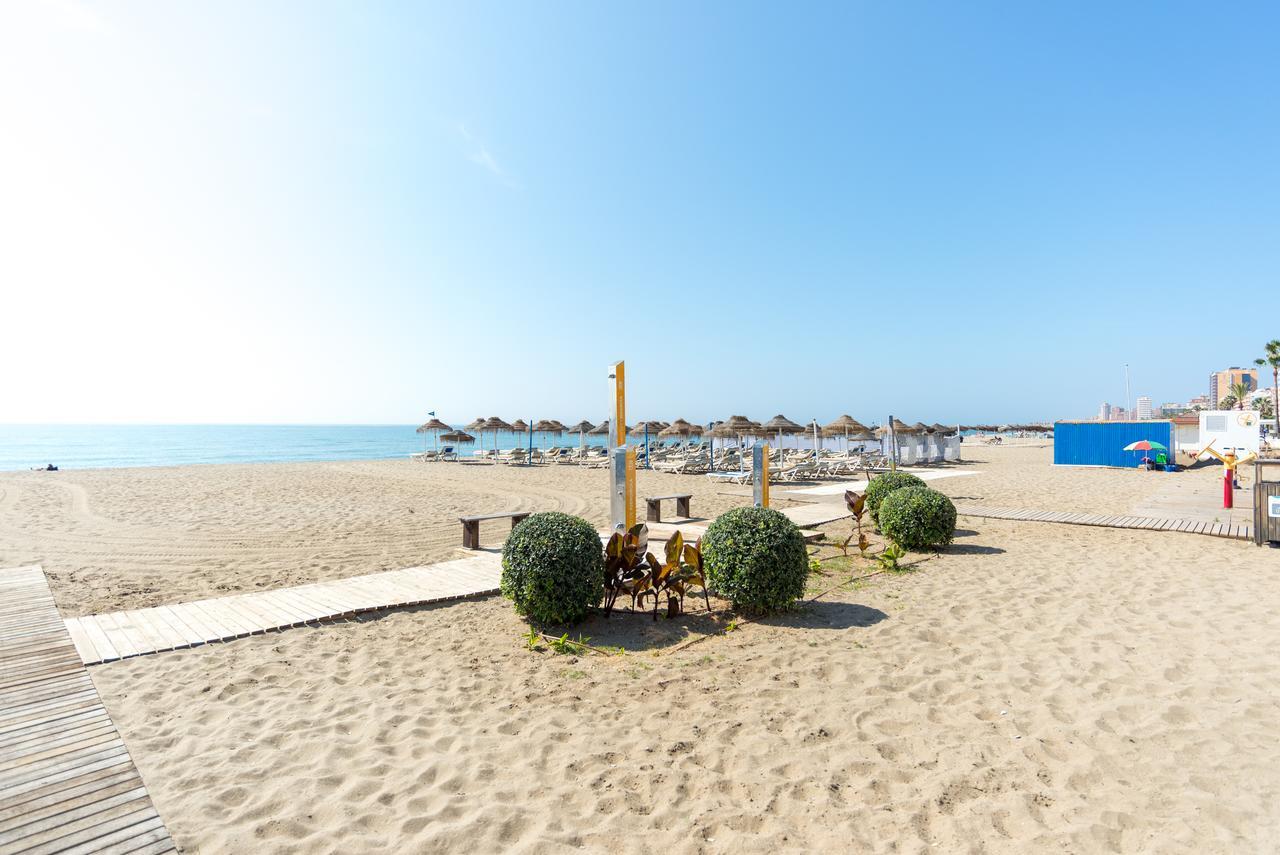 Malagasuite Palm Beach ฟูเอนฮิโรลา ภายนอก รูปภาพ