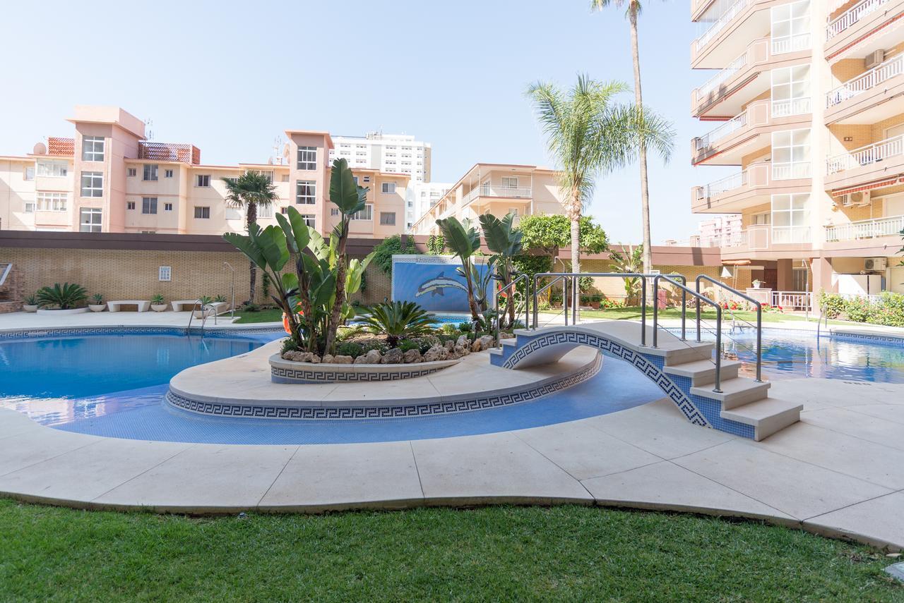 Malagasuite Palm Beach ฟูเอนฮิโรลา ภายนอก รูปภาพ